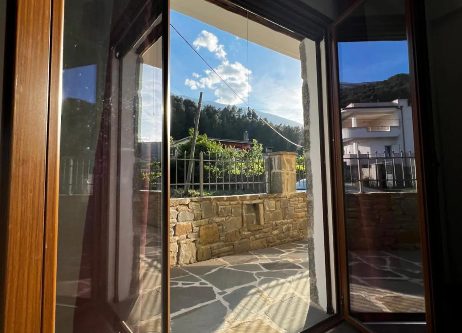 Gramo'S Villa Permet Guest house